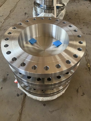 شراء شفة رقبة لحام من الصلب الكربوني مزورة تطبيع الحبوب الدقيقة ASME B16.5 online manufacture