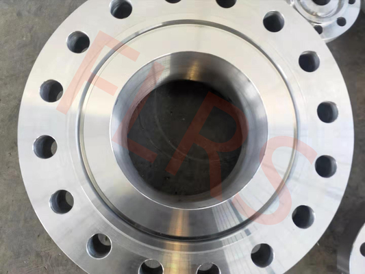 شراء ارتفاع ضغط SA350 LF6 منخفض سبائك الصلب لحام الرقبة شفة الشق RTJ الوجه online manufacture