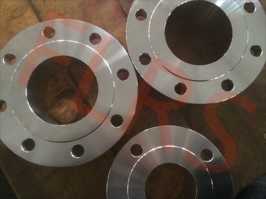 شراء ASME B16.5 الفولاذ المقاوم للصدأ مزورة الانزلاق على حافة رفع الوجه على نحو سلس online manufacture